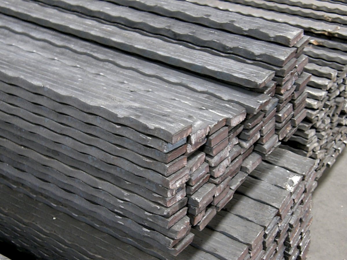 Deniz Sac Metal | İZLİ LAMA